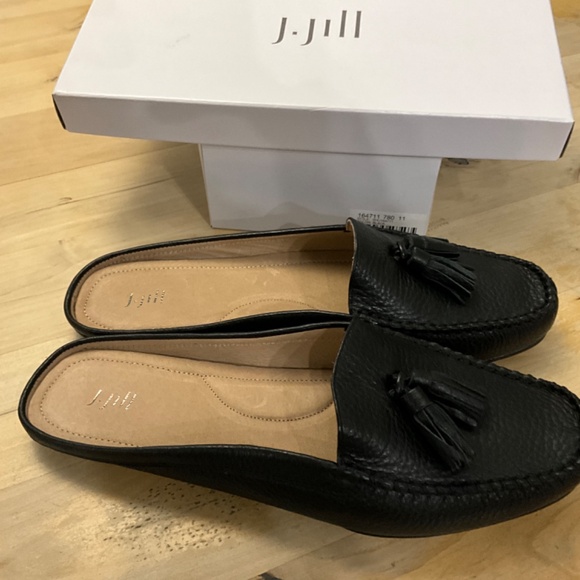 J.JILL  LEATHER MULES WITH TASSELS NEW WITH BOX - Picture 2 of 6